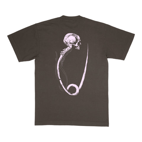 SAFETY PIN TEE - BROWN